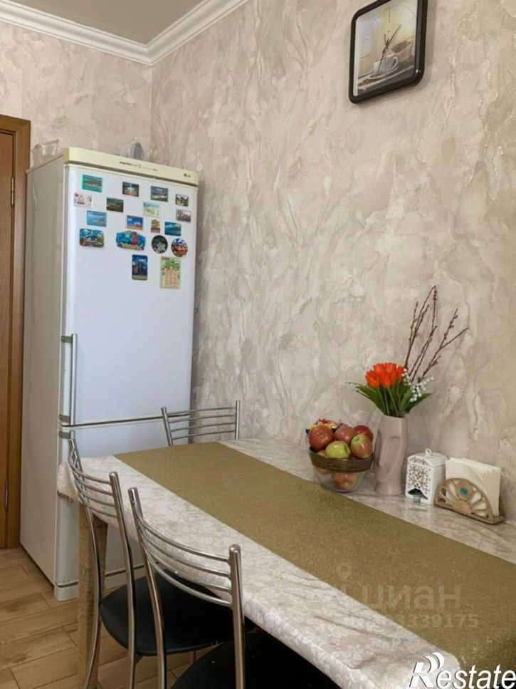 3-комн квартира 76-й кв-л, 18,  д. 18