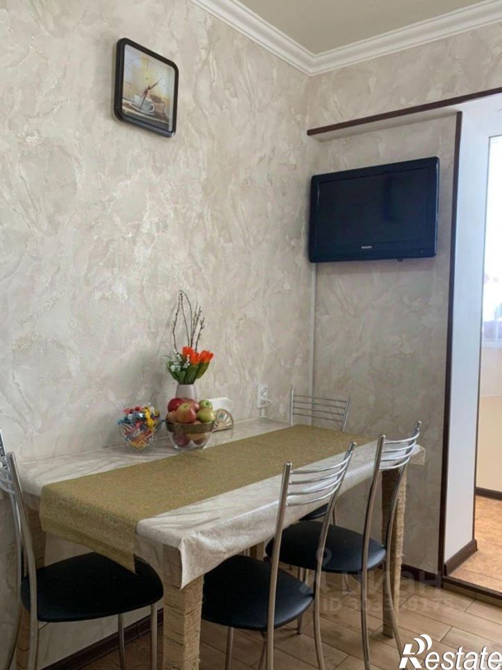 3-комн квартира 76-й кв-л, 18,  д. 18