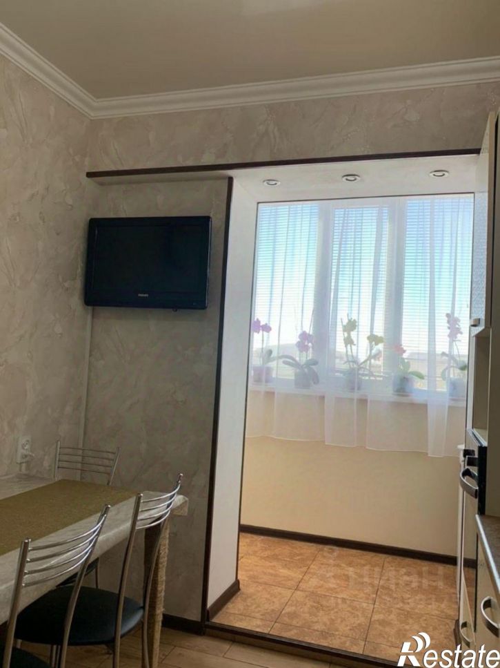 3-комн квартира 76-й кв-л, 18,  д. 18