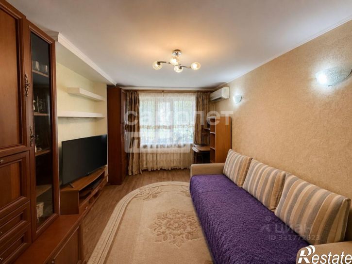 2-комн квартира ул Дзержинского, 1,  д. 1