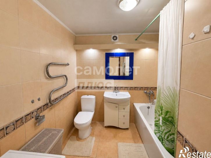 2-комн квартира ул Дзержинского, 1,  д. 1