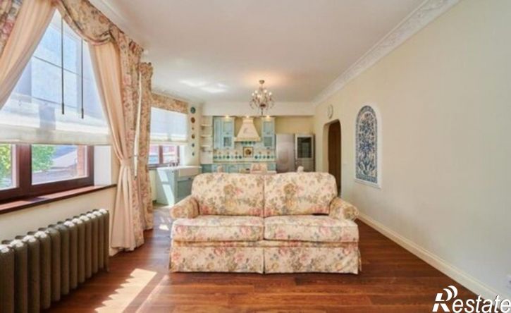 4-комн квартира Краснодар, микрорайон Центральный, Красноармейская улица, 55/1