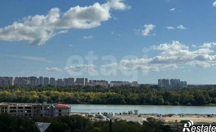 3-комн квартира Краснодар, Обрывная улица, 132/1