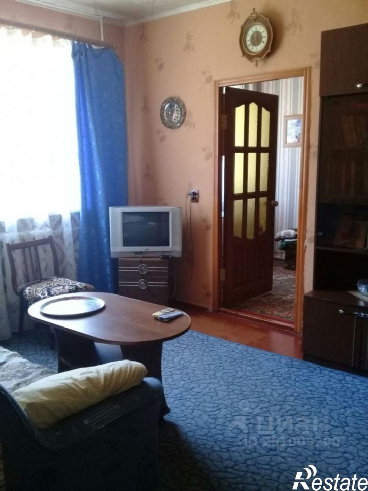 2-комн квартира Ейск, Первомайская улица, 8