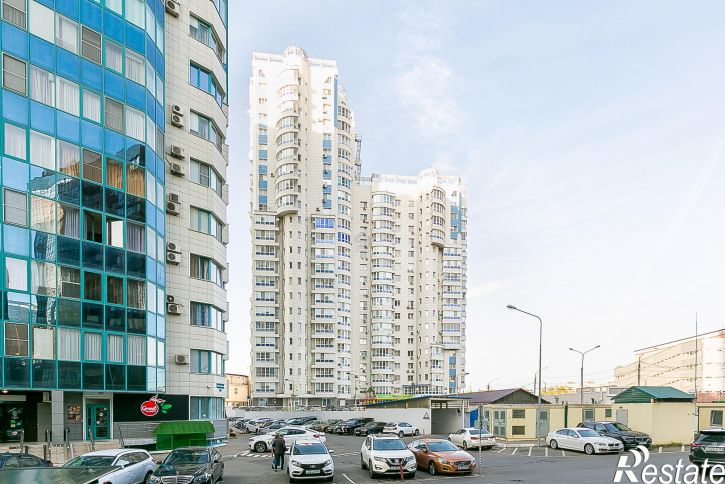 2-комн квартира Центральный внутригородской округ,набережная Кубанская,37/10