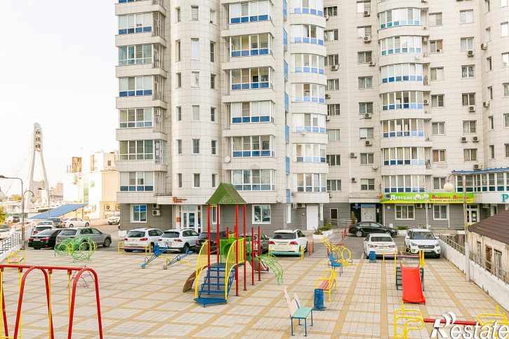 2-комн квартира Центральный внутригородской округ,набережная Кубанская,37/10