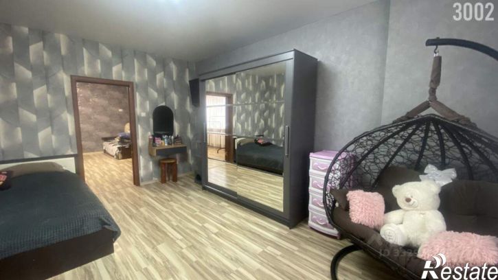 3-комн квартира ул 8 Марта, 50,  д. 50