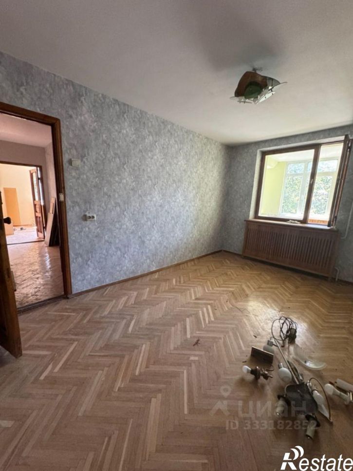 2-комн квартира Туапсе, Таманская улица, 1