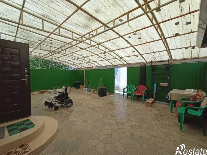 2-комн квартира Молодёжная улица, 8