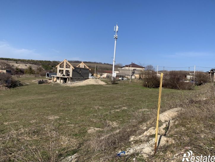 Земельный участок село Варваровка