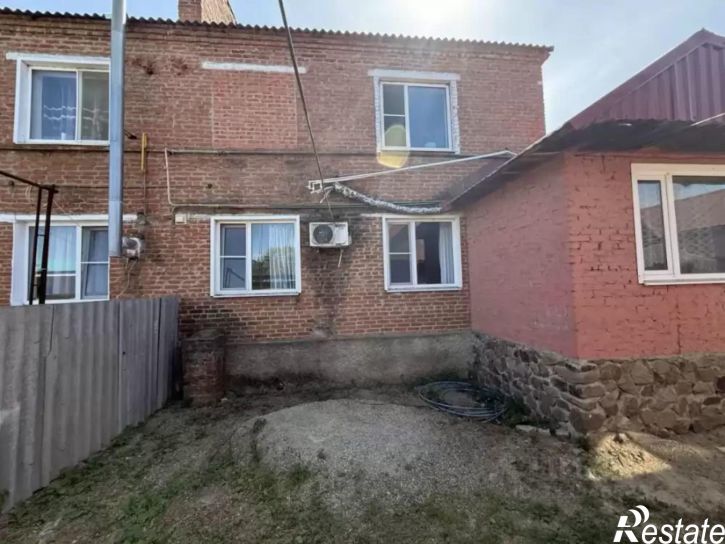 3-комн квартира Стрелка п., Победы ул., д. 16