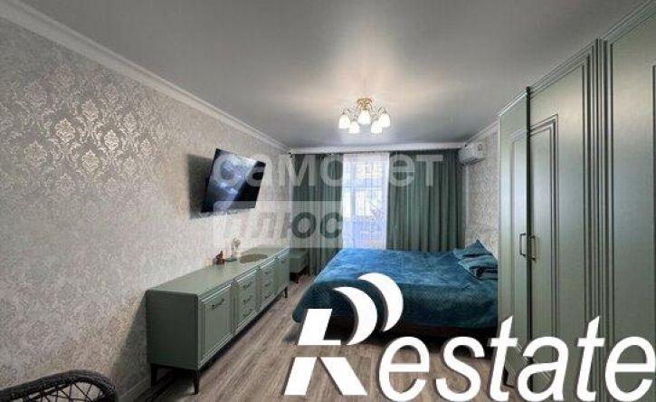3-комн квартира улица Юных Коммунаров, 70,  д. 70