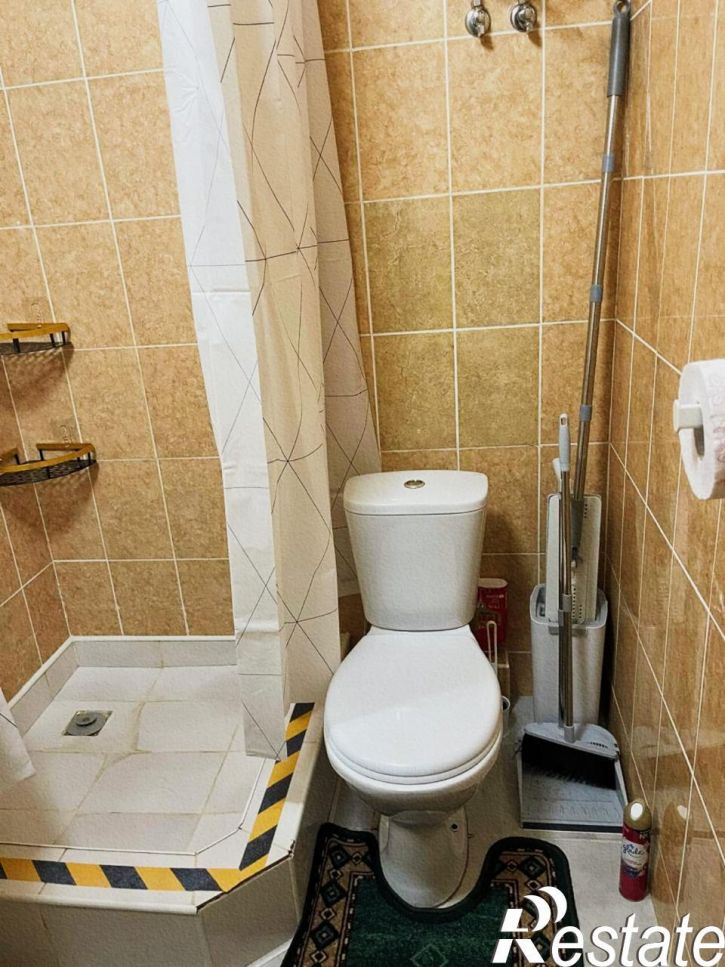 Студия Ростовская , 8