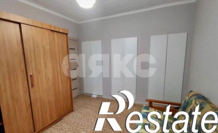 3-комн квартира улица Павлова, 1,  д. 1