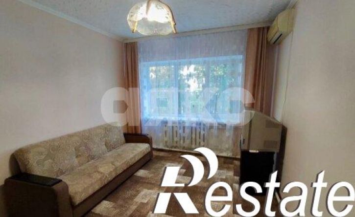 3-комн квартира улица Павлова, 1,  д. 1