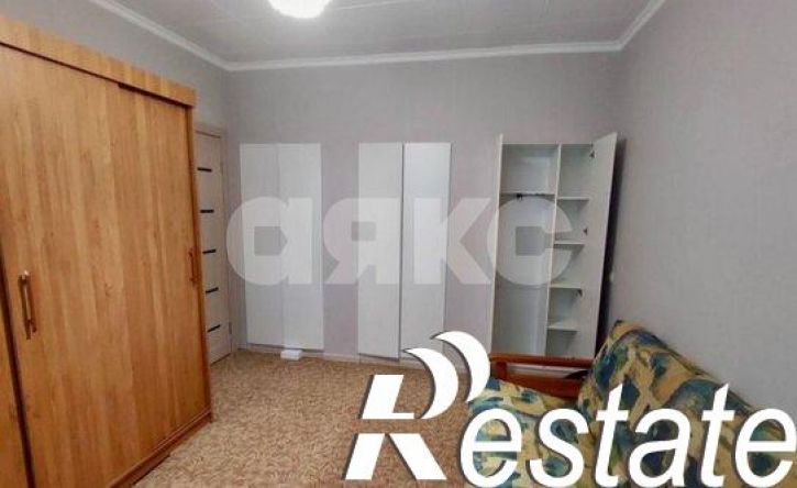 3-комн квартира улица Павлова, 1,  д. 1